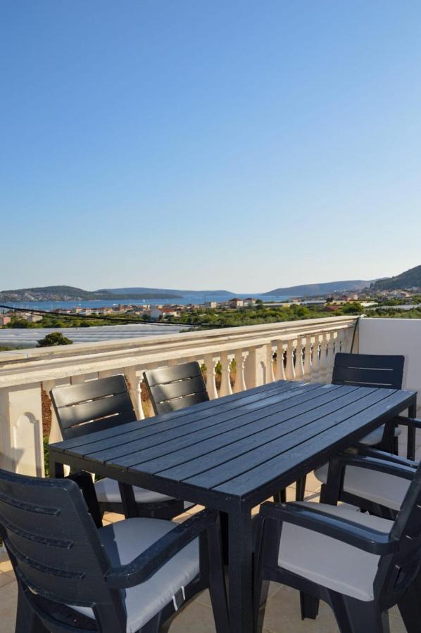 Apartment Blanka With A Beautiful View Of Trogir Zewnętrze zdjęcie